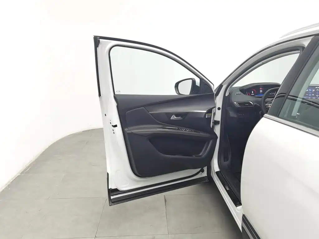 Peugeot 5008 — миниатюра 8