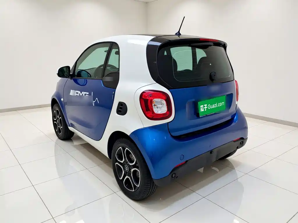 smart Smart Fortwo — миниатюра 4