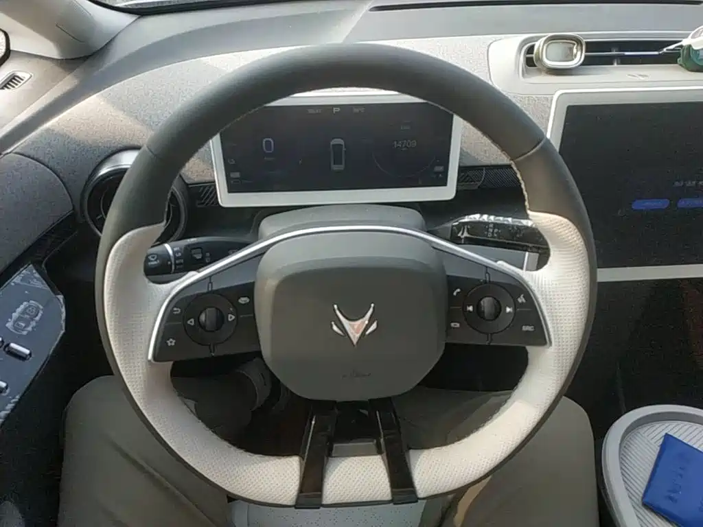 ARCFOX S — миниатюра 11