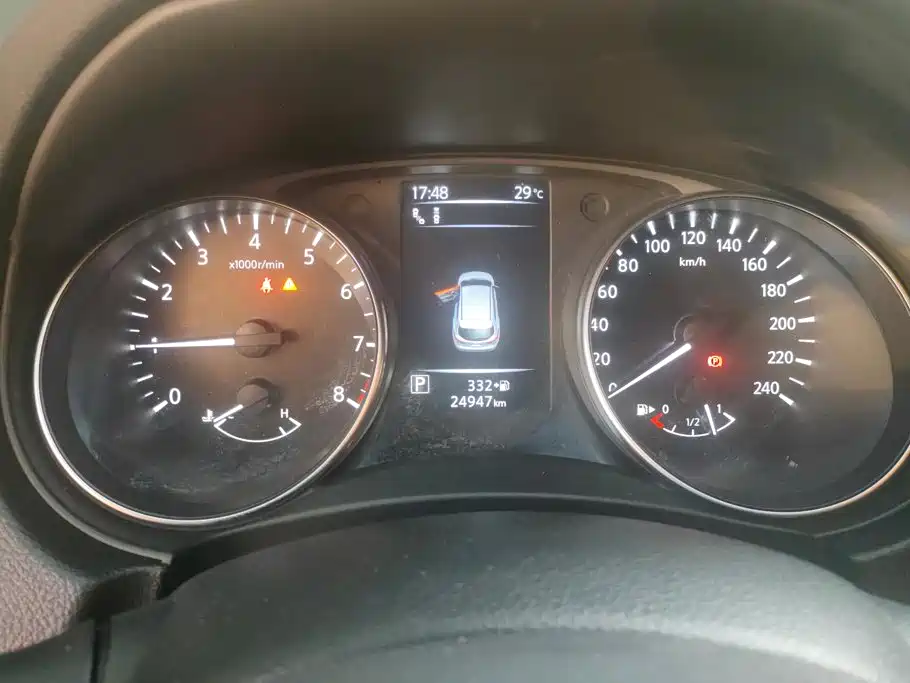 Nissan Qashqai — миниатюра 14