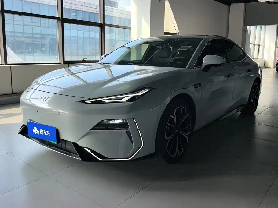 Geely Galaxy Galaxy E8