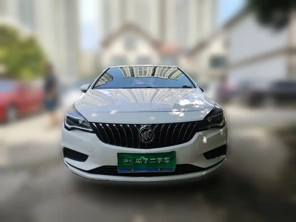 Buick Verano — миниатюра 23