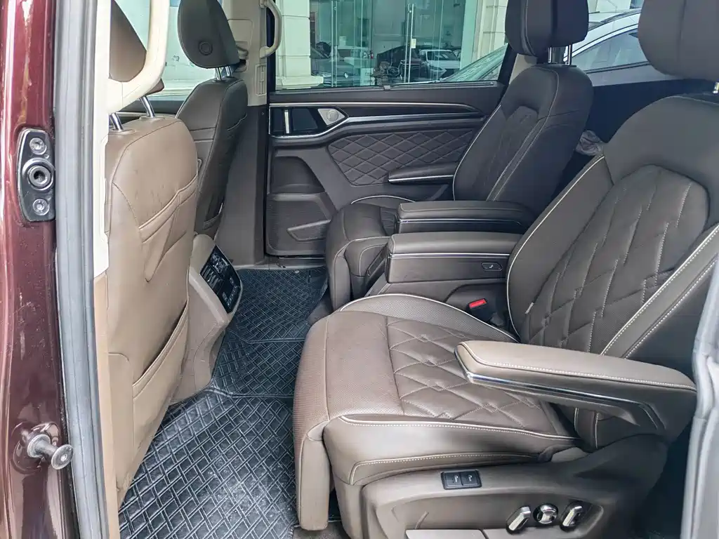 Volkswagen Viloran 2020 380TSI Luxury
