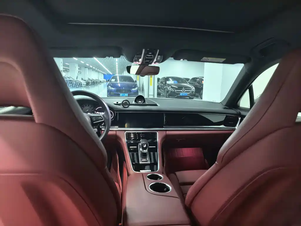 Porsche Panamera — миниатюра 10