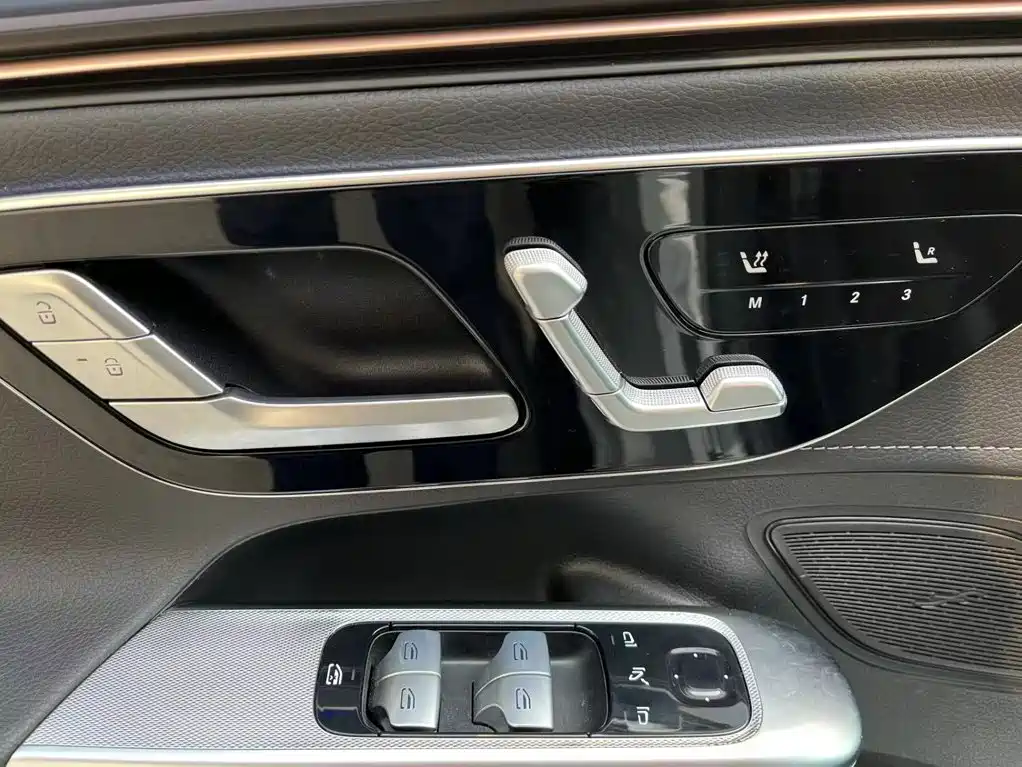 Mercedes-Benz EQE — миниатюра 19