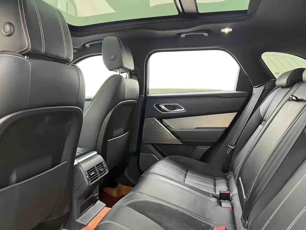 Land Rover Velar — миниатюра 14