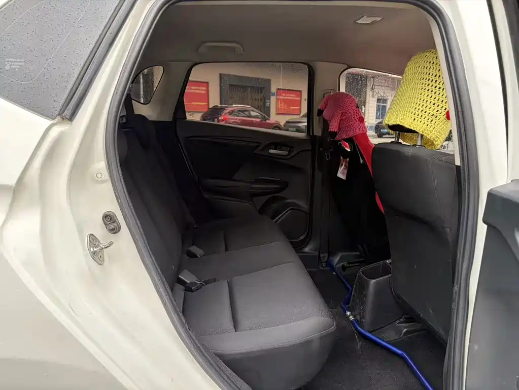 Honda Fit — миниатюра 12