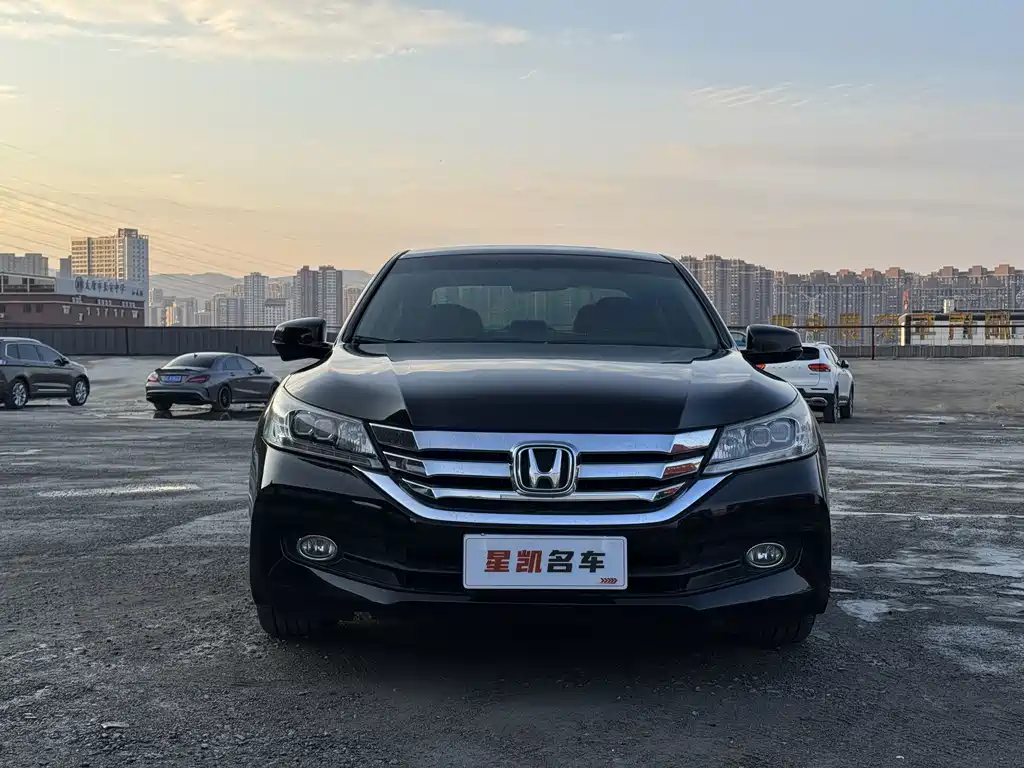 Honda Accord — миниатюра 2
