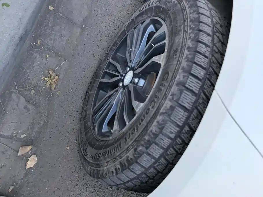 Geely Vision X6 — миниатюра 6