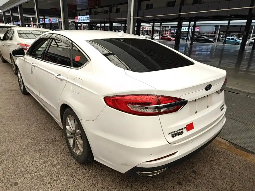 Ford Mondeo — миниатюра 5