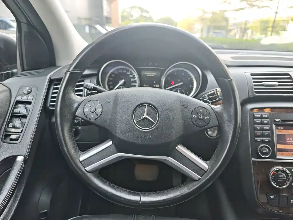 Mercedes-Benz R-Class — миниатюра 8