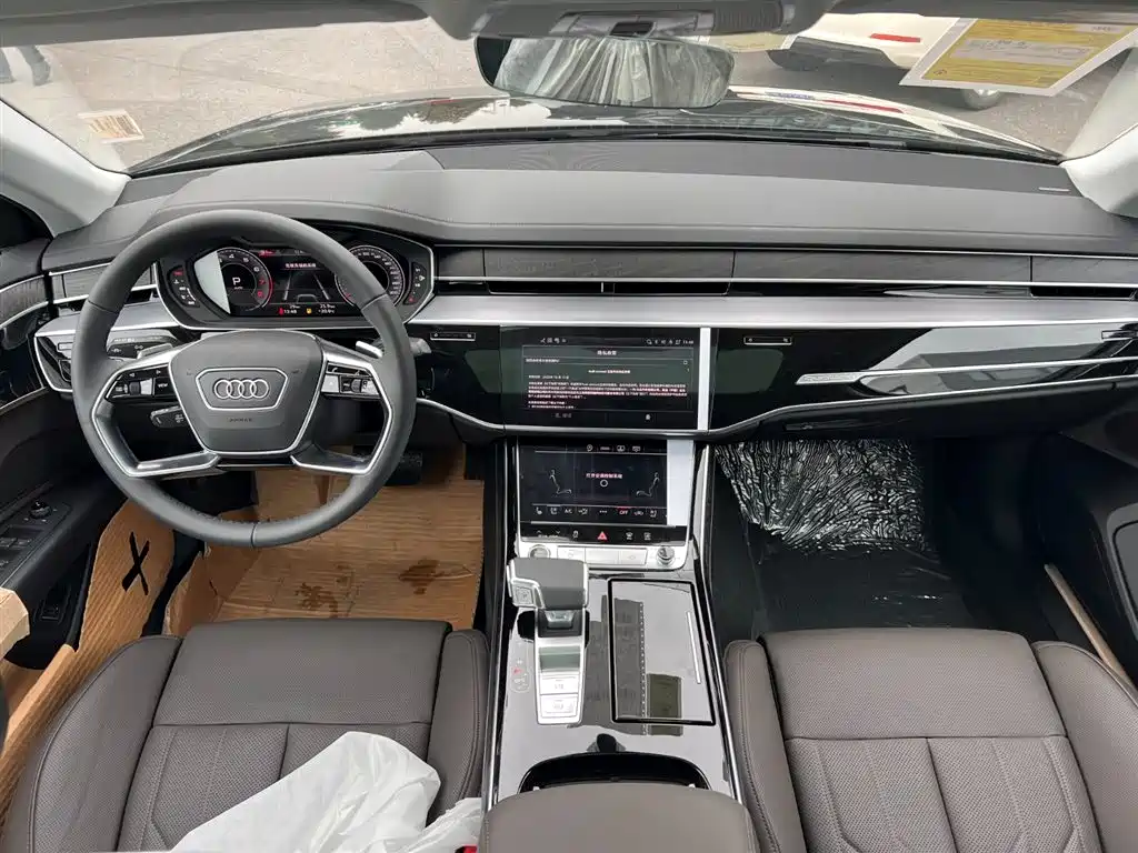 Audi A8 2025 Черный из Китая, фото 5