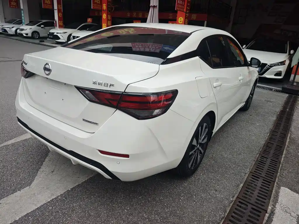Nissan Sylphy — миниатюра 6
