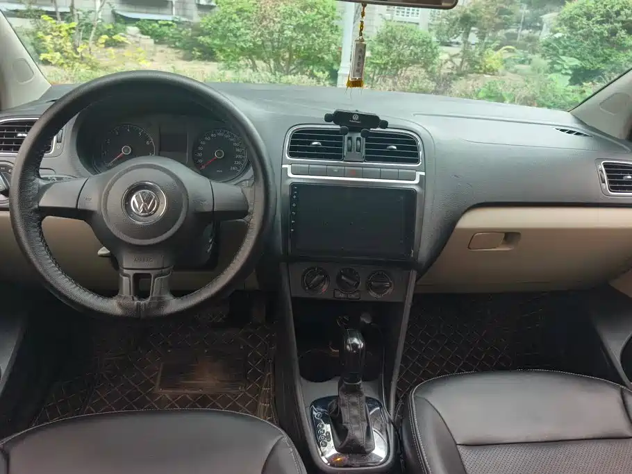 Volkswagen Polo — миниатюра 12