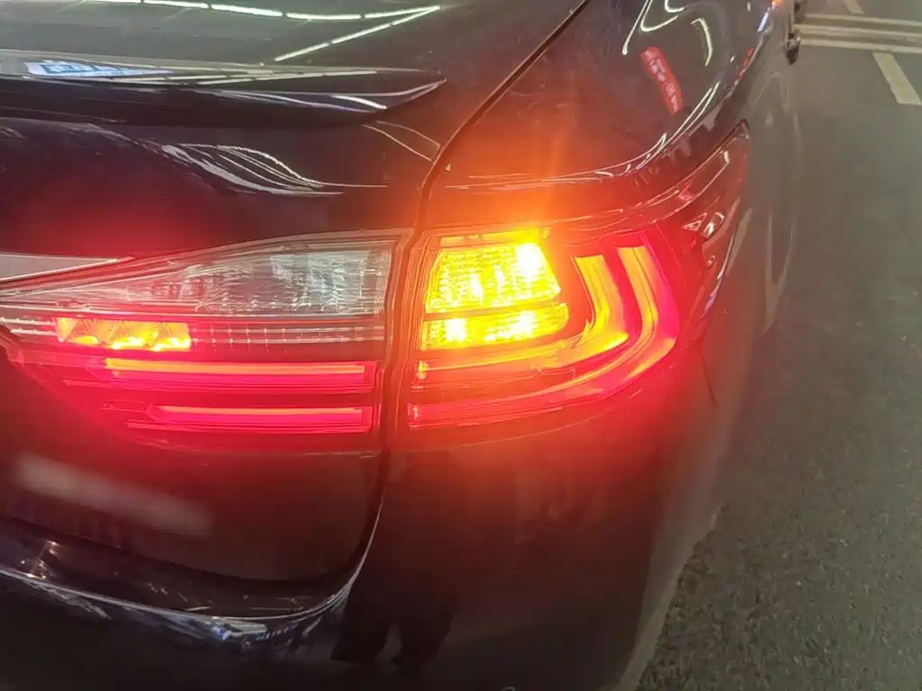 Lexus ES — миниатюра 8