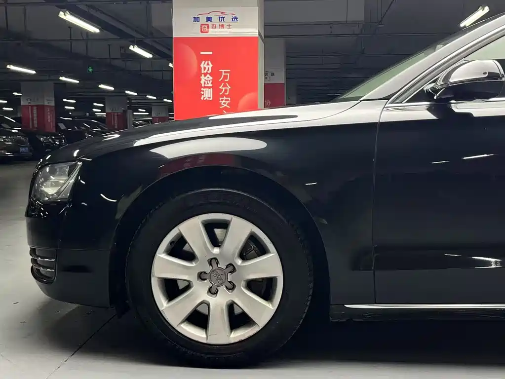 Audi A8 — миниатюра 6