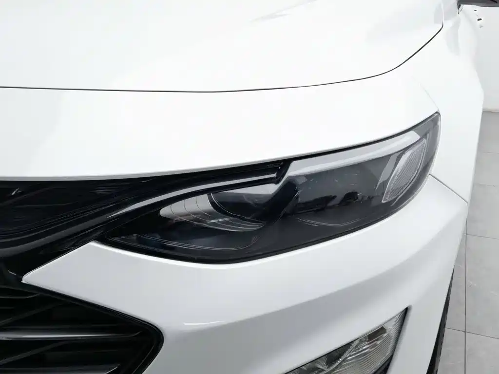 Chevrolet Malibu XL — миниатюра 7