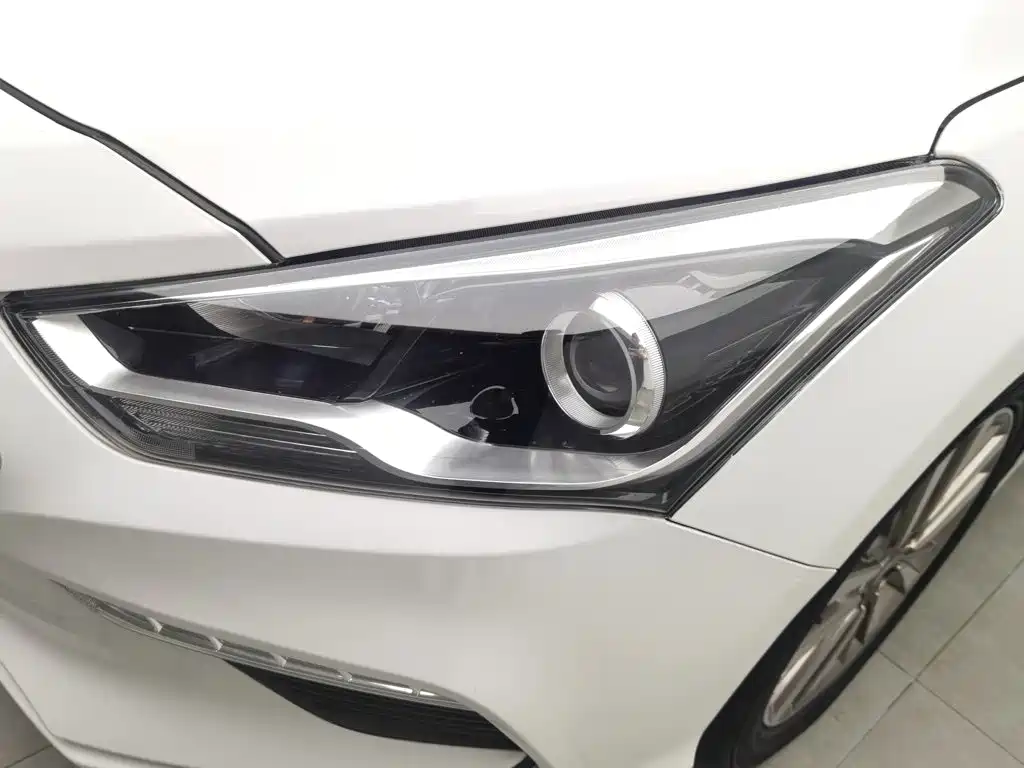 Hyundai Mistra — миниатюра 7