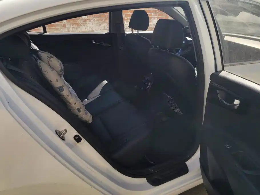 Kia K4 — миниатюра 11
