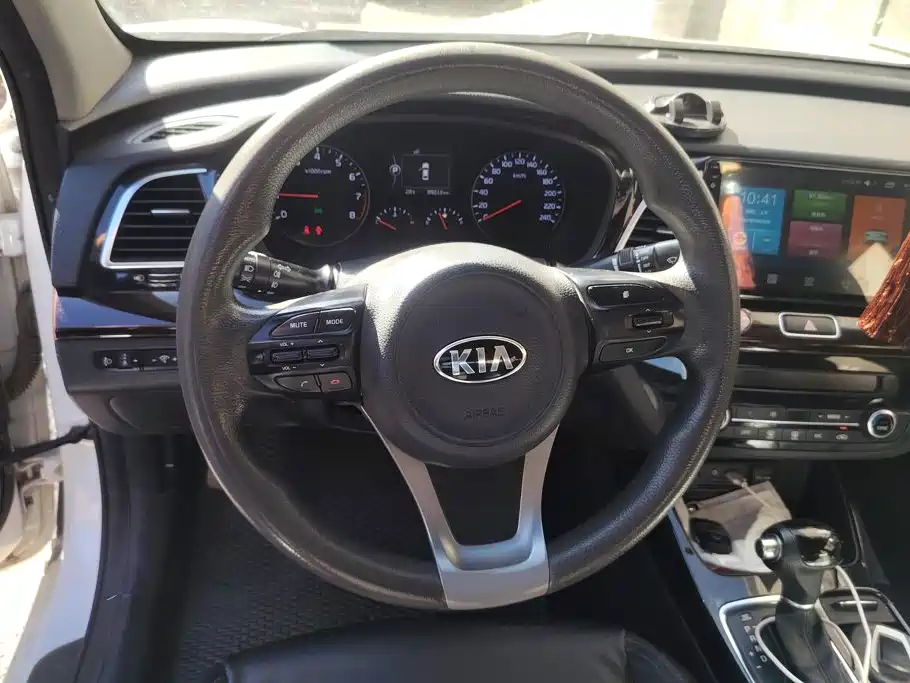 Kia K4 — миниатюра 15