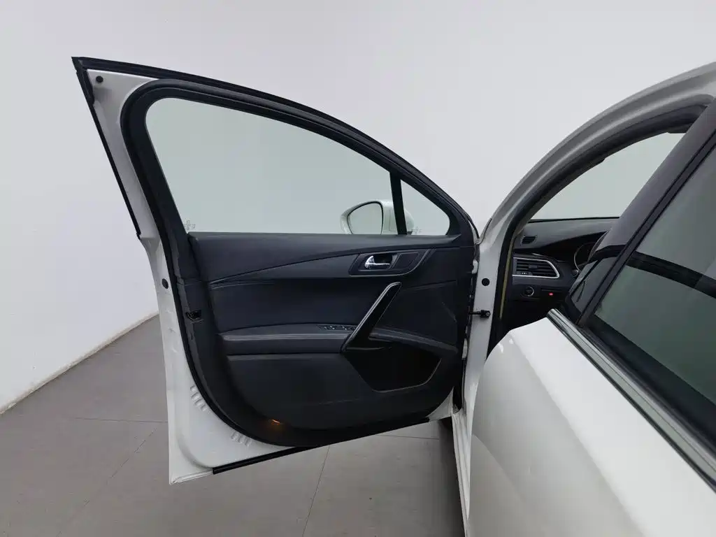 Peugeot 508 — миниатюра 8