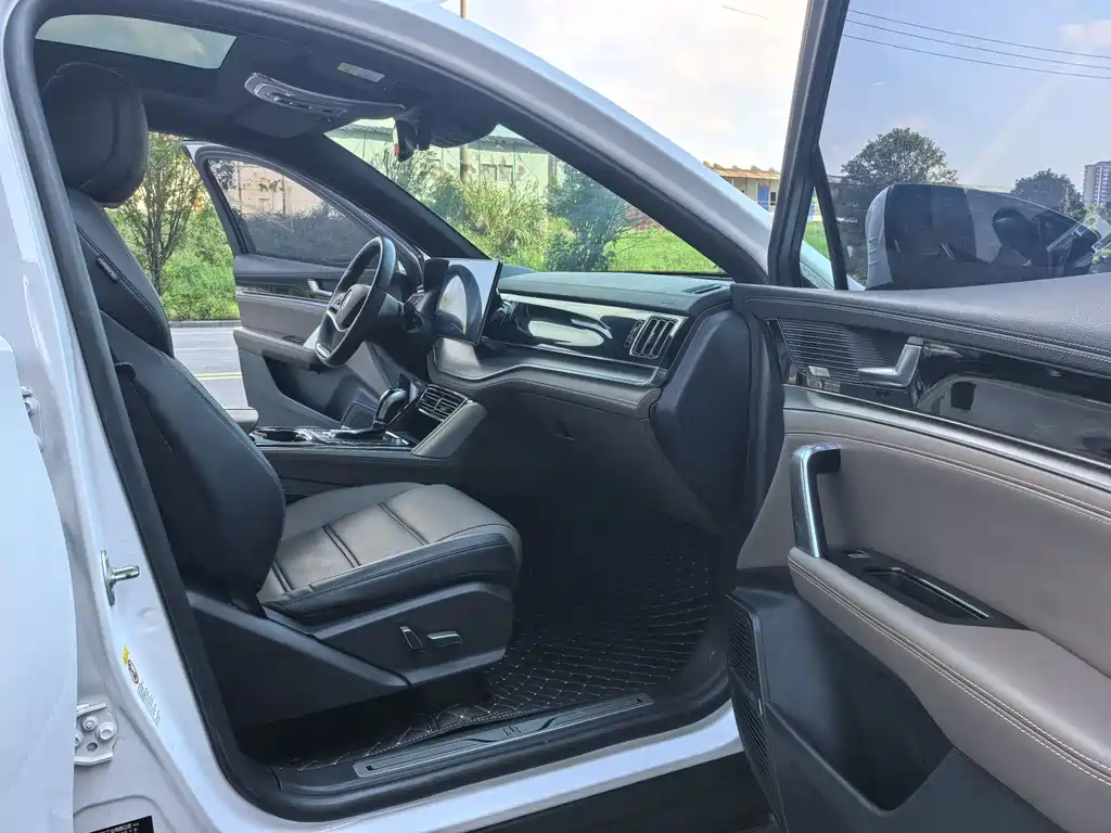 BYD Tang — миниатюра 8