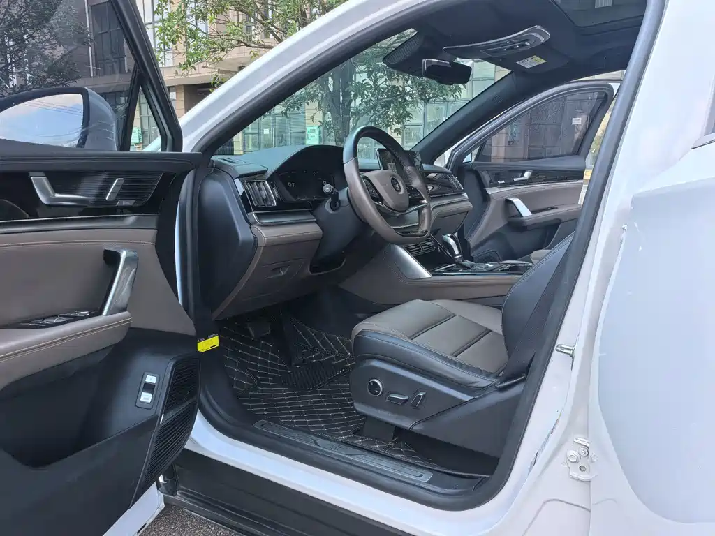 BYD Tang — миниатюра 11