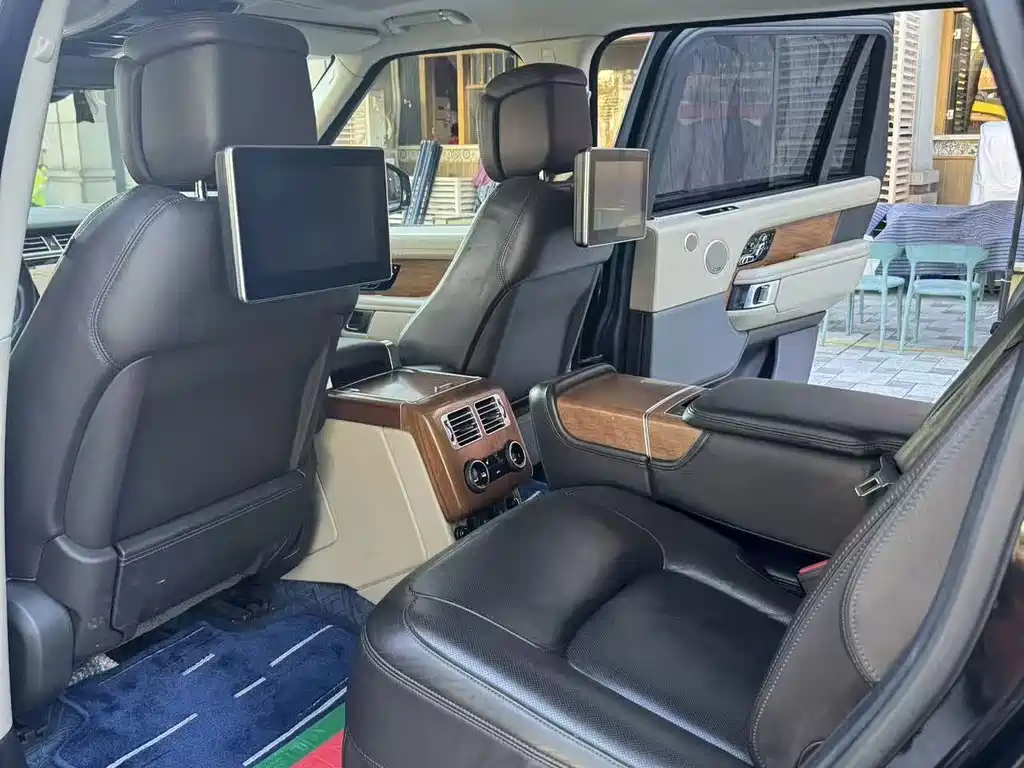 Land Rover Range Rover — миниатюра 5