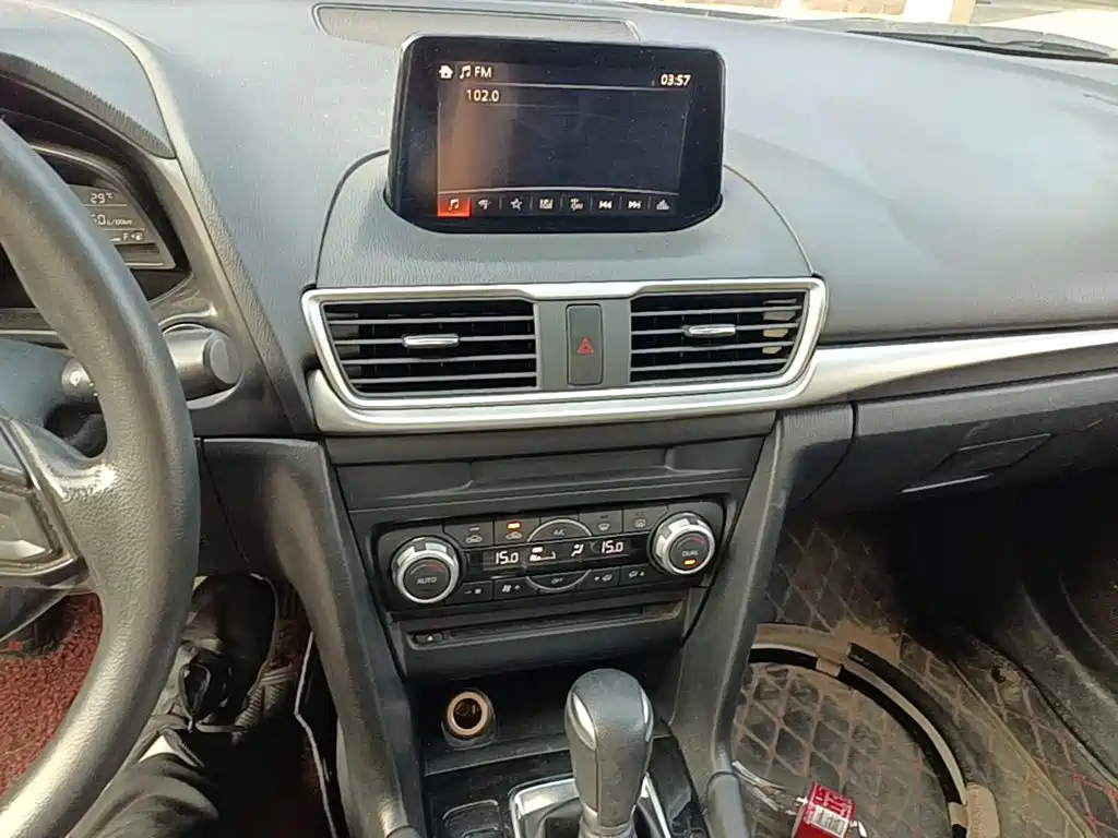 Mazda 3 Axela — миниатюра 18