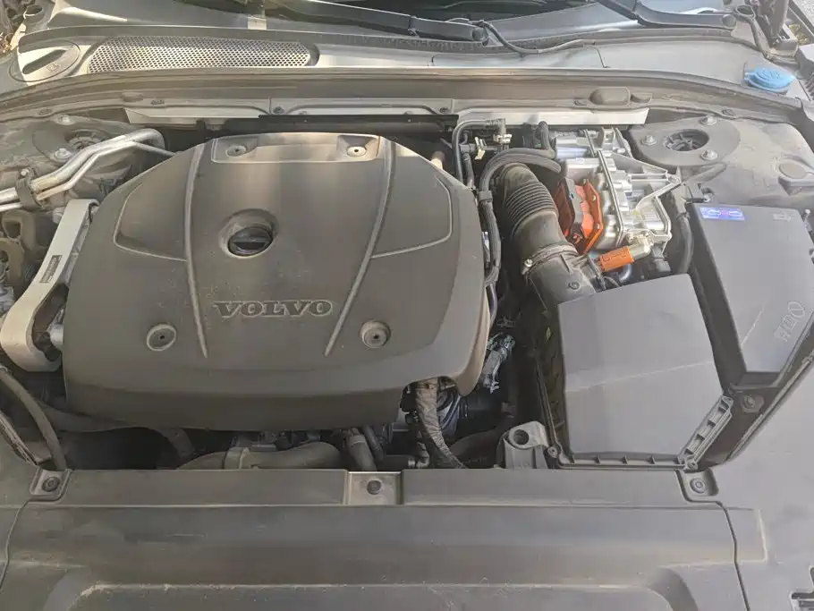Volvo S90 PHEV — миниатюра 10