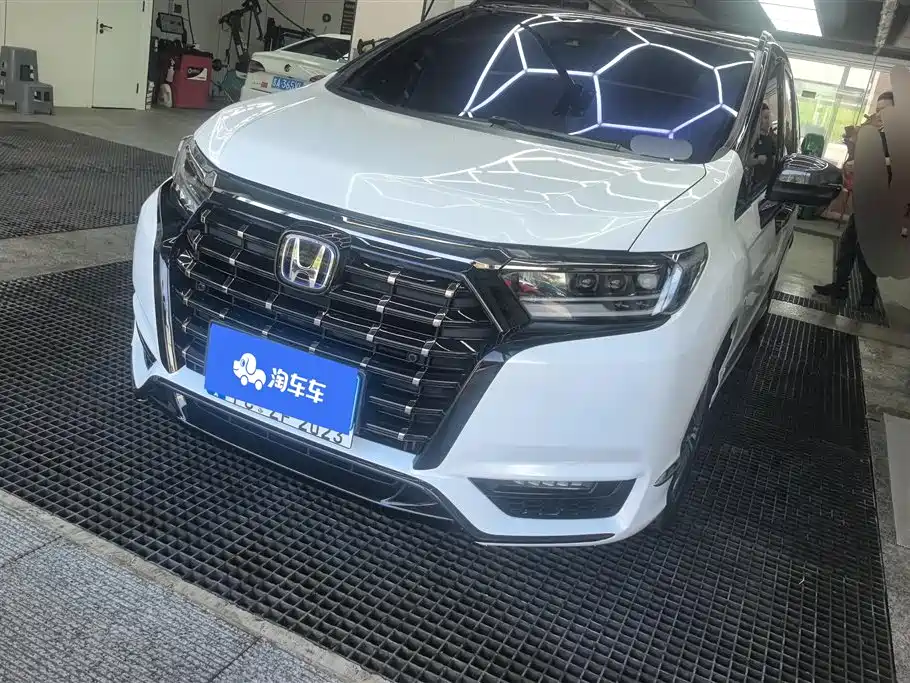 Honda Elysion 2023