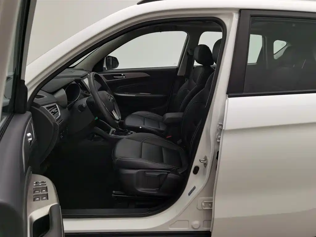 CHANGAN CHANGAN AUCHAN COSAI 5