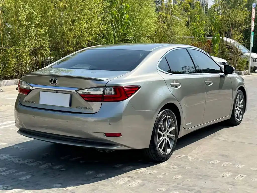 Lexus ES — фотографии объявления, Фото 10