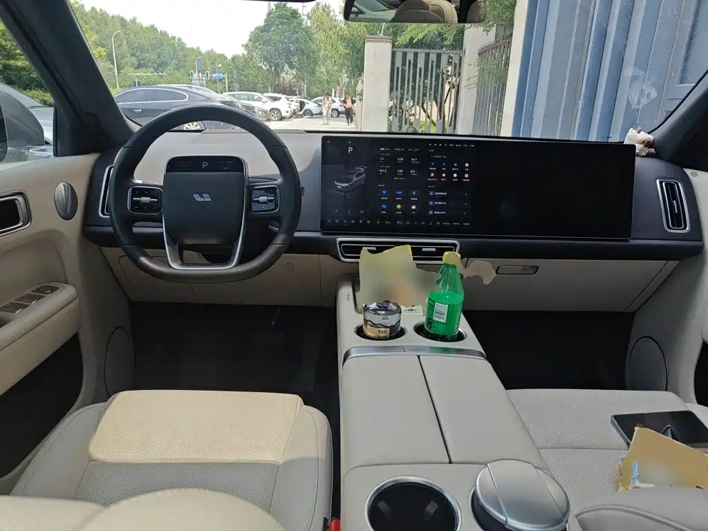 Li Auto Li L8 — миниатюра 5