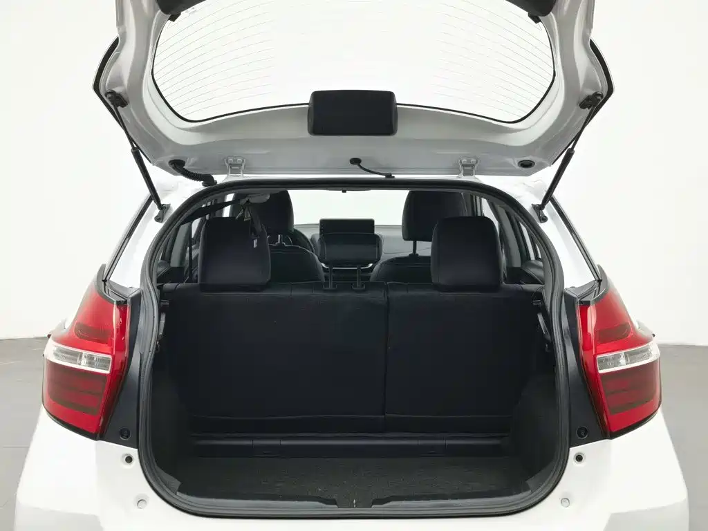 Toyota Yaris L — миниатюра 16