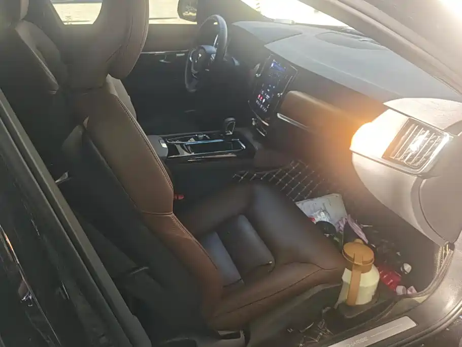Volvo S90 PHEV — миниатюра 8