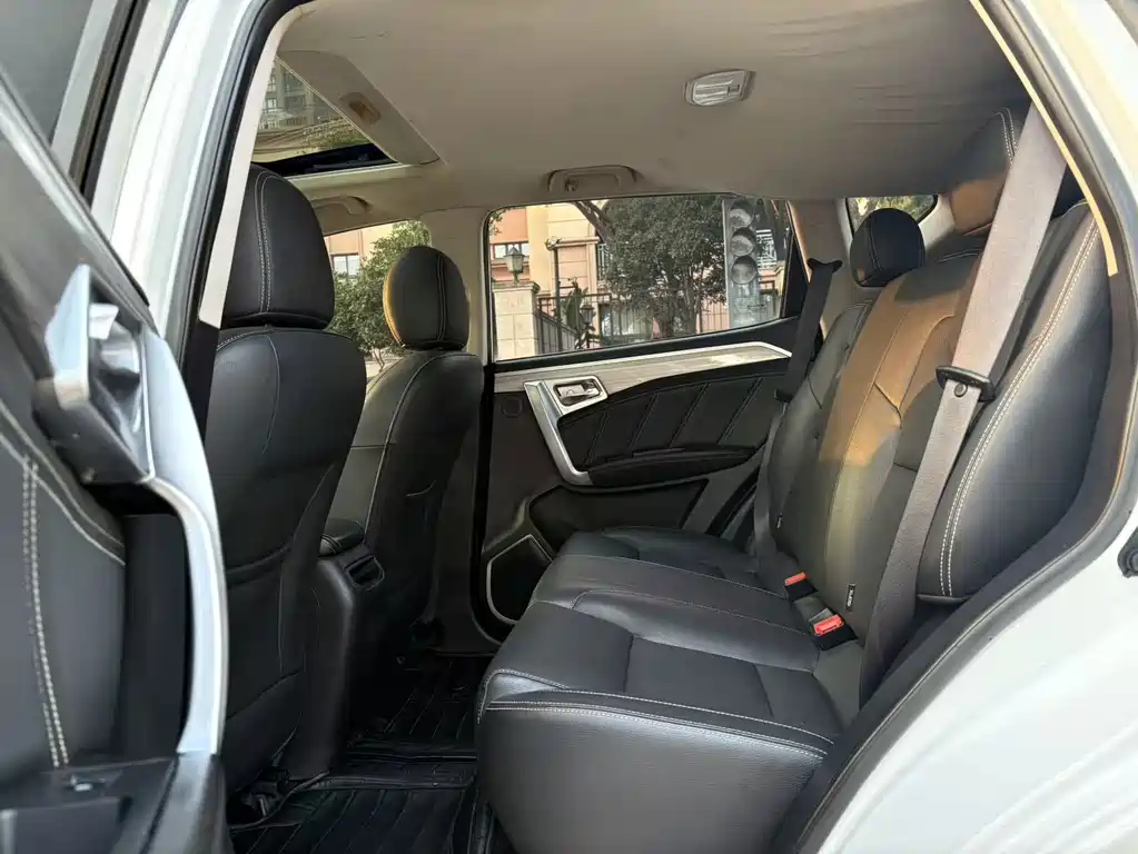 Geely Vision X6 — миниатюра 14
