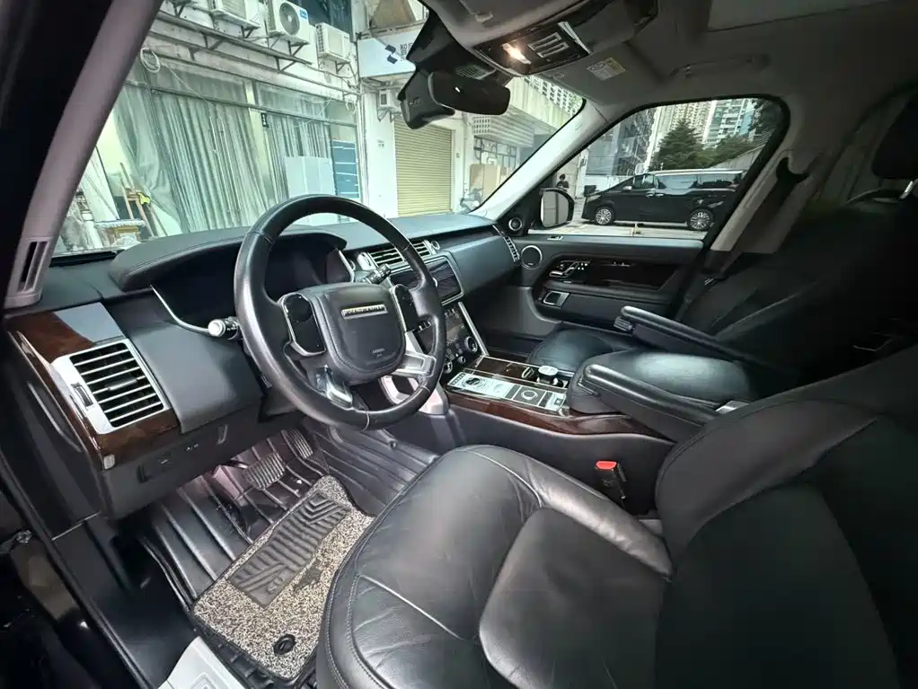 Land Rover Range Rover — миниатюра 10