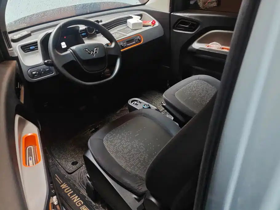 Wuling MINIEV — миниатюра 9