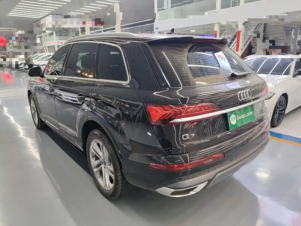 Audi Q7 — миниатюра 5