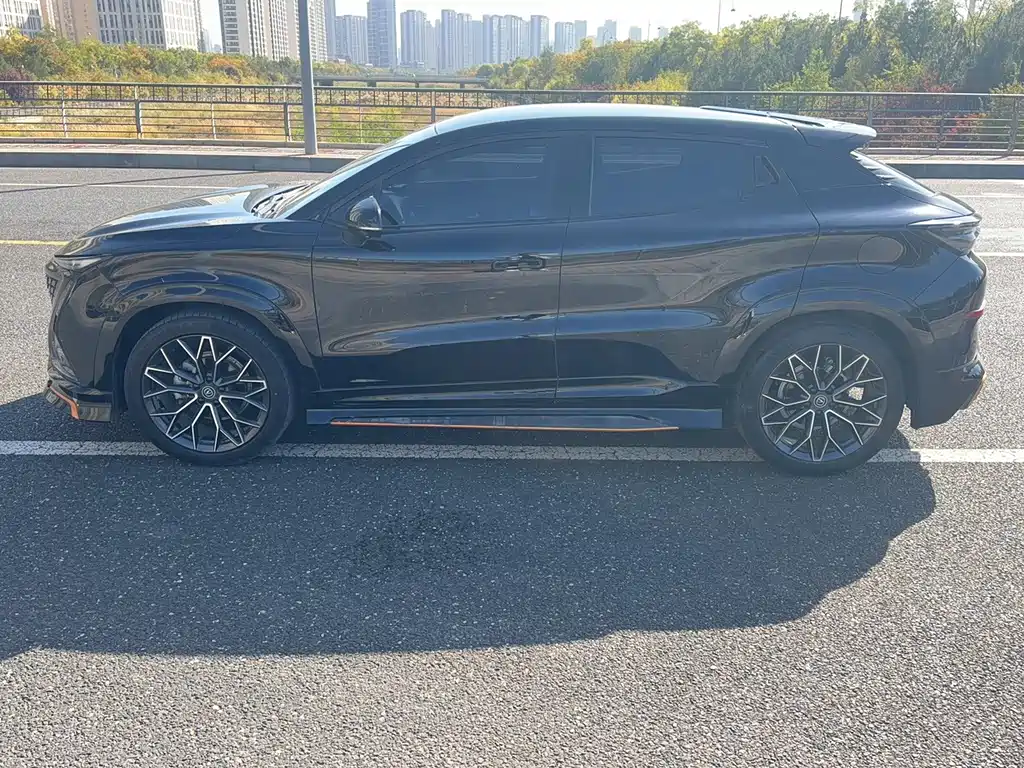 Changan UNI-T — миниатюра 10