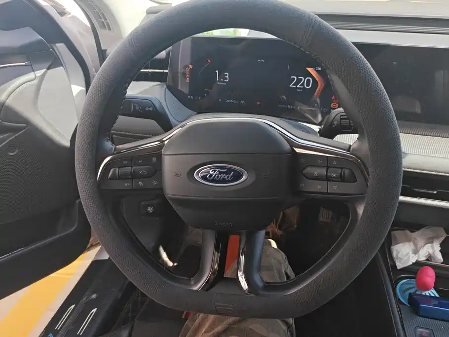 Ford Mondeo — миниатюра 15