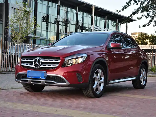 MERCEDES-BENZ  GLA 2019