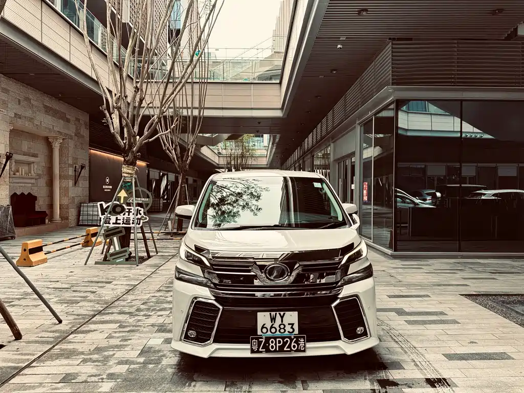 Toyota Vellfire 2017 3.5L AT