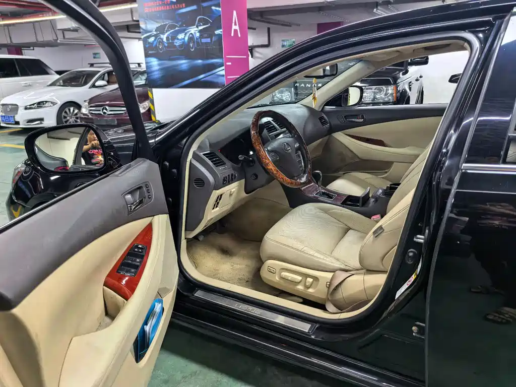 Lexus ES — миниатюра 5