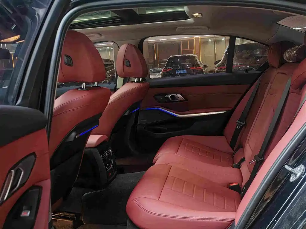 BMW 3 Series — миниатюра 14