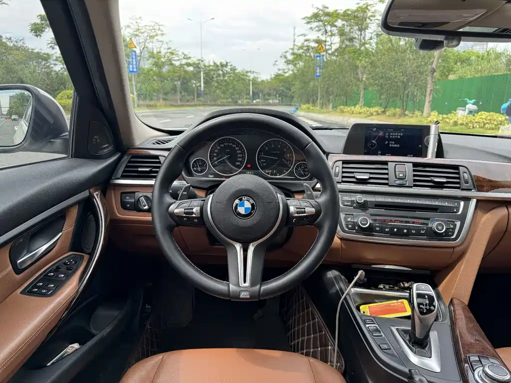 BMW 3 Series — миниатюра 10