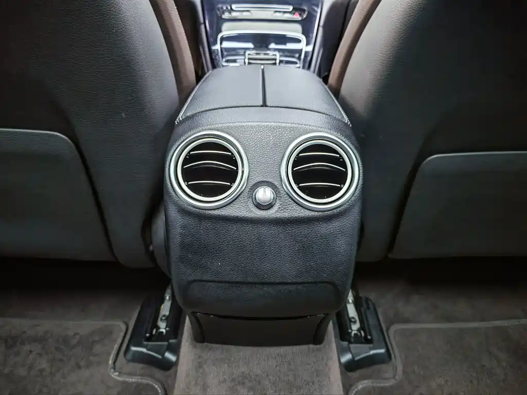 Mercedes-Benz GLC — миниатюра 17