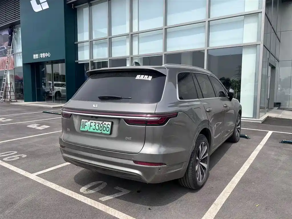 Li Auto ONE 2020 6 мест