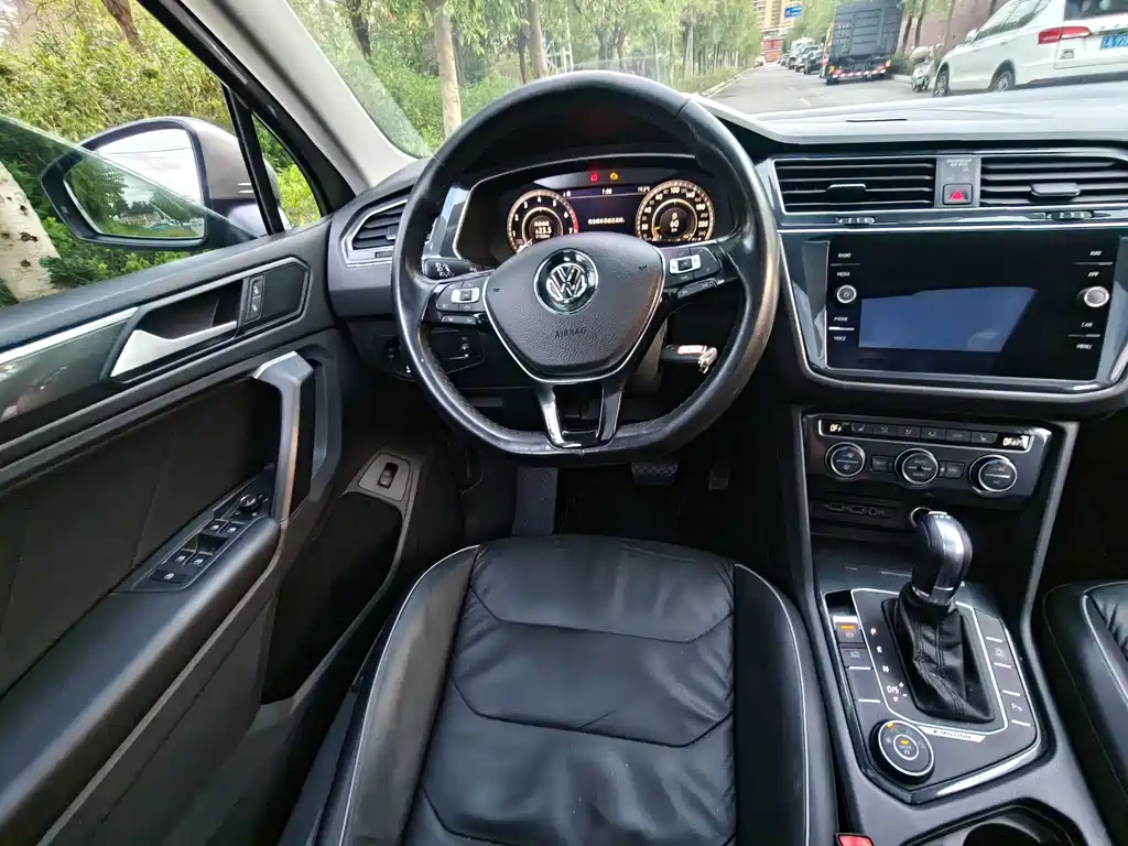 Volkswagen Tiguan — миниатюра 11
